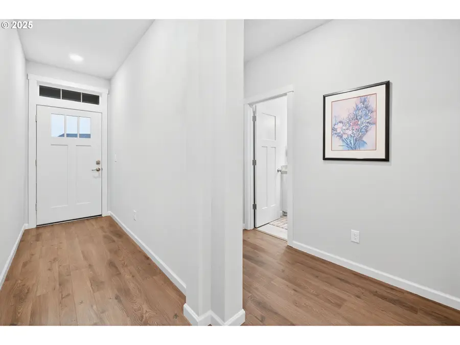 2074 S Ivy St, Cornelius, OR 97113 - Image #3