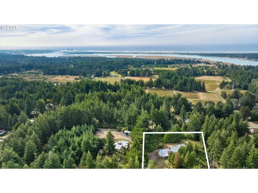 57939 Parkersburg Rd, Bandon, OR 97411 - #3