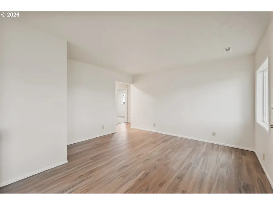 1123 7th Ave, Longview, WA 98632 - #3