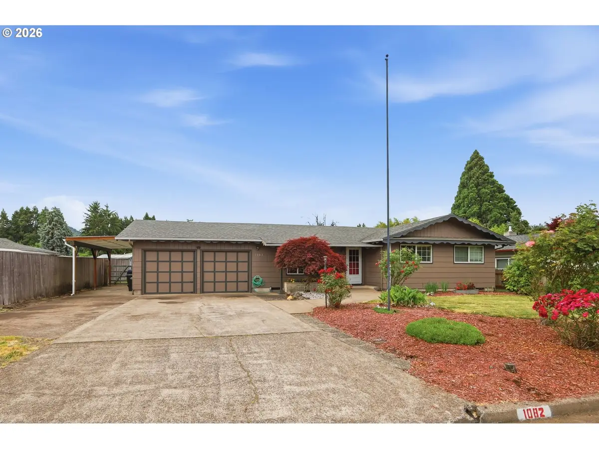 1082 Dondea St, Springfield, OR 97478 - #1