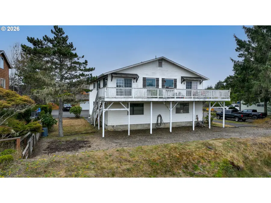 2549 Queen St, Seaside, OR 97138 - #3