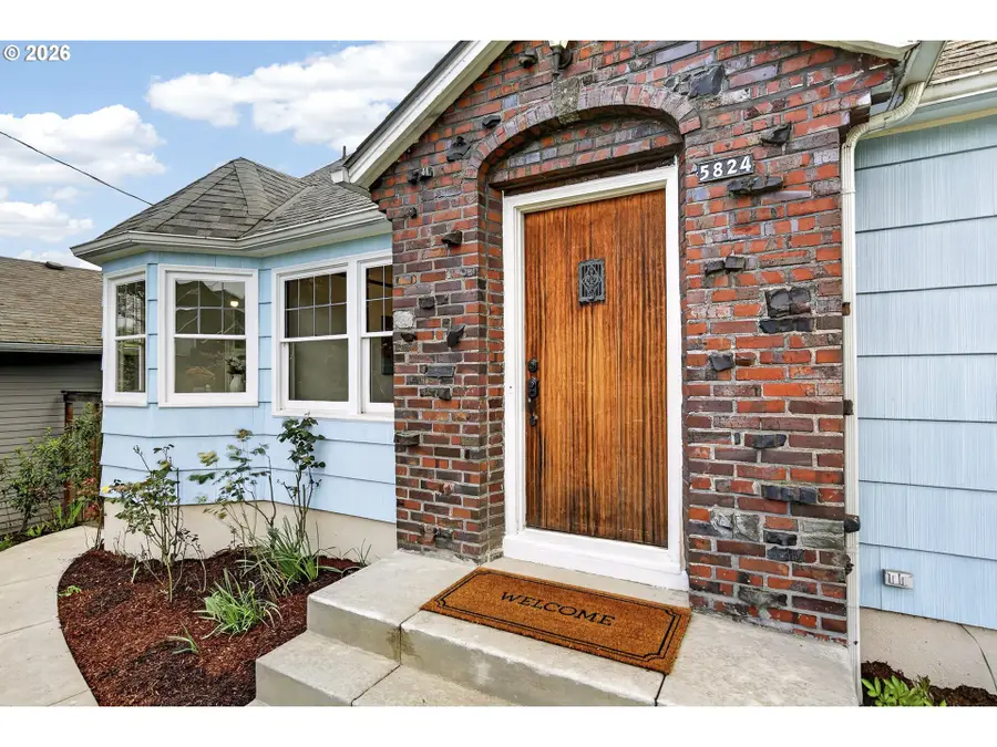 5824 NE 26th Ave, Portland, OR 97211 - #2