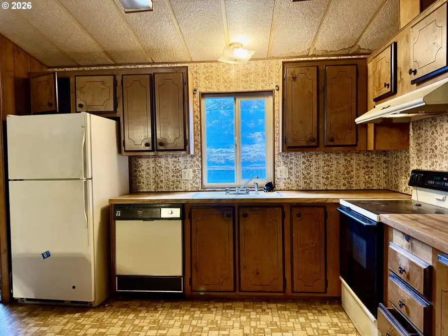 62209 Daniels Creek Rd, Eastside, OR 97420 - #3