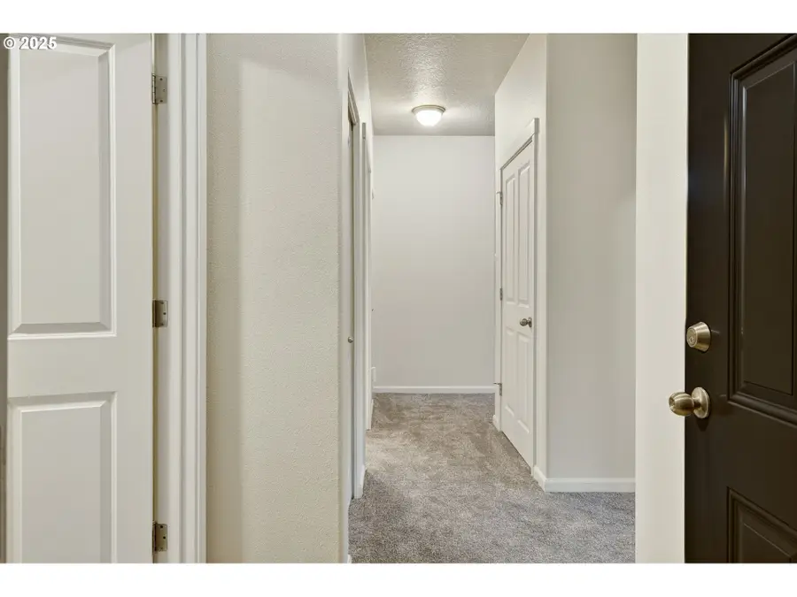 10664 NE Holly St #102, Hillsboro, OR 97006 - Image #3