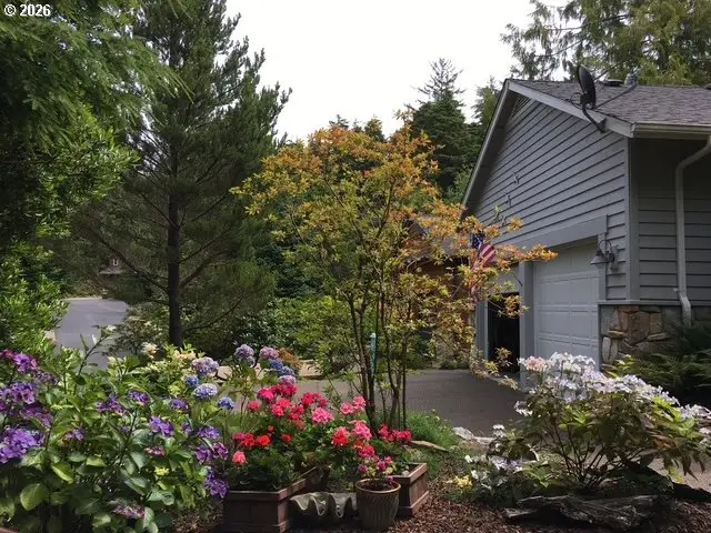 140 SW Gull Sta, Depoe Bay, OR 97341 - Image #2