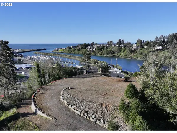 0000 S Bank Chetco Underpas, Brookings, OR 97415