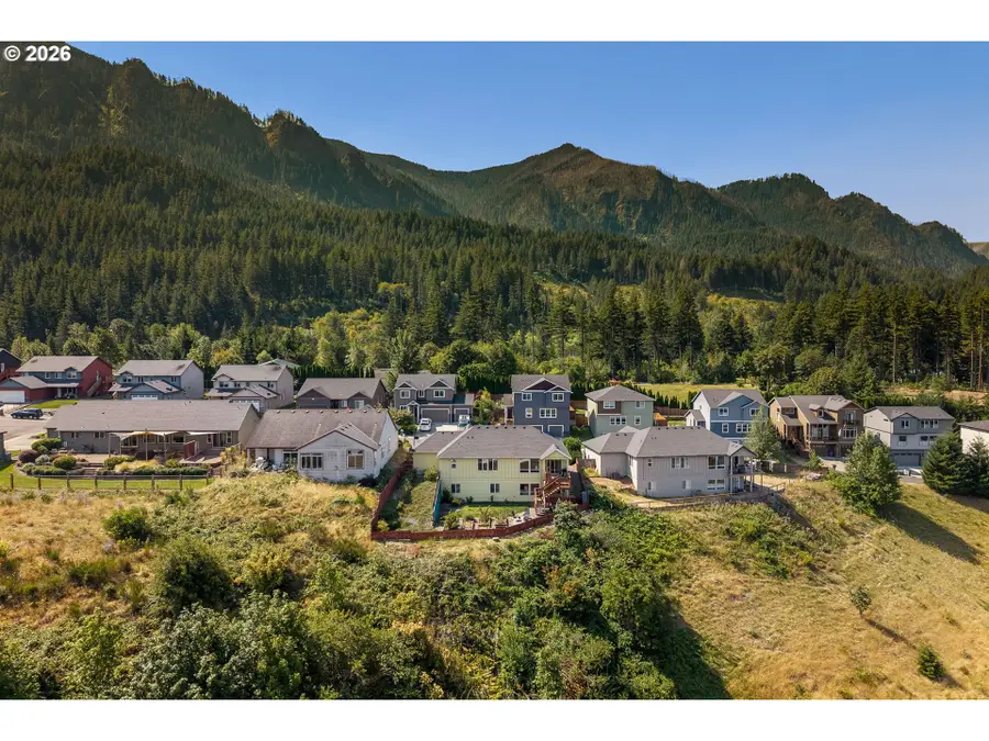 959 SE Windsong Dr, Cascade Locks, OR 97014 - #3