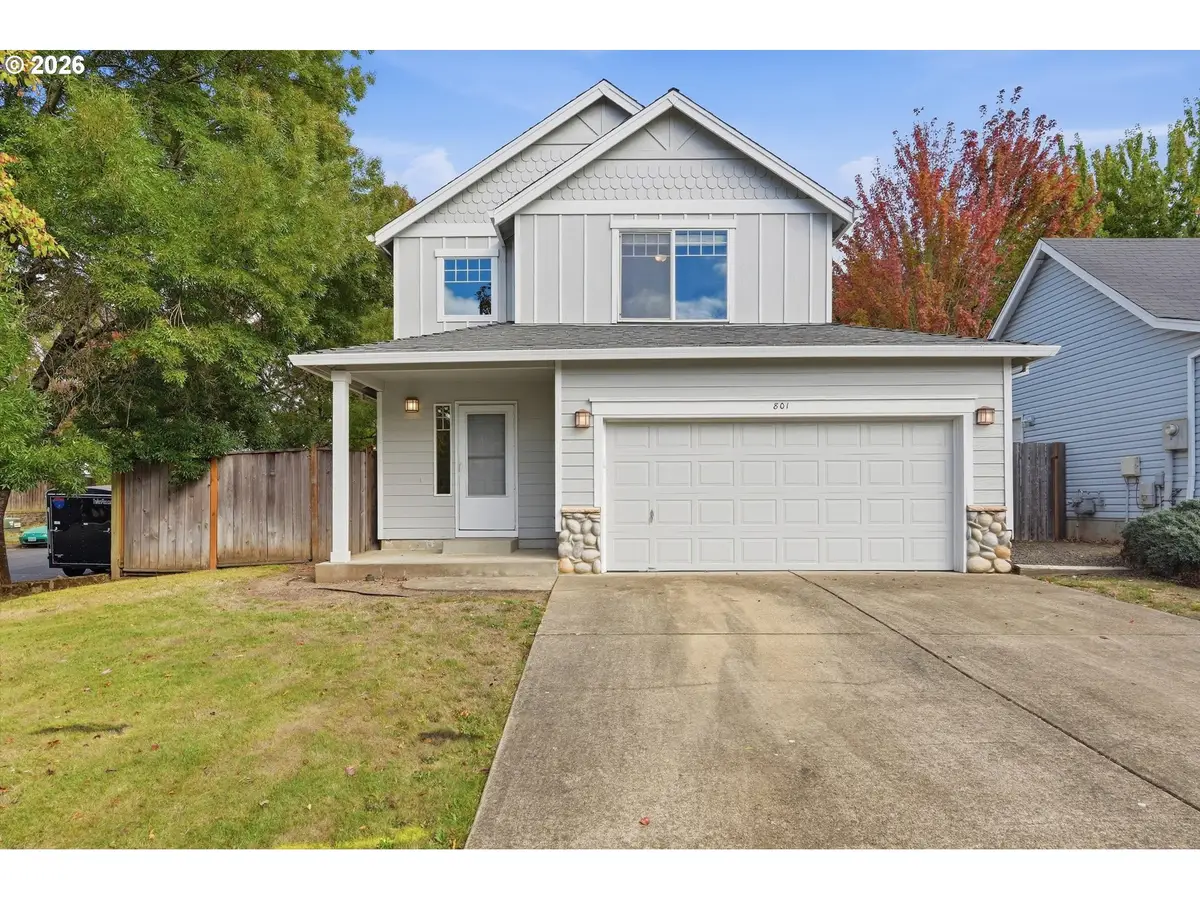 801 E Hilltop Dr, Newberg, OR 97132 - #1