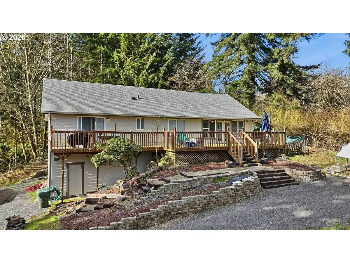 421 Mcadams Rd, Longview, WA 98632 - #1