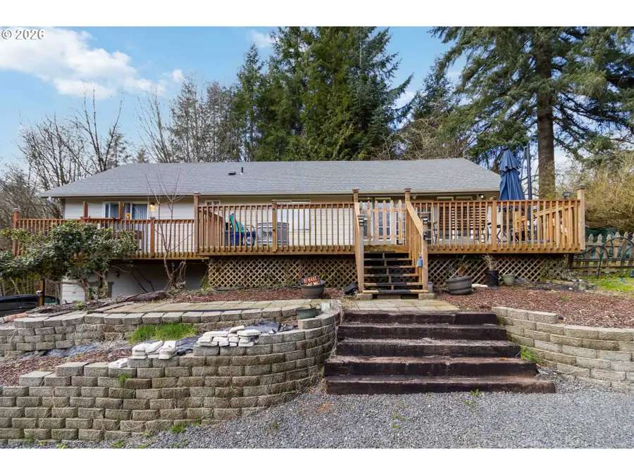 421 Mcadams Rd, Longview, WA 98632 - #2