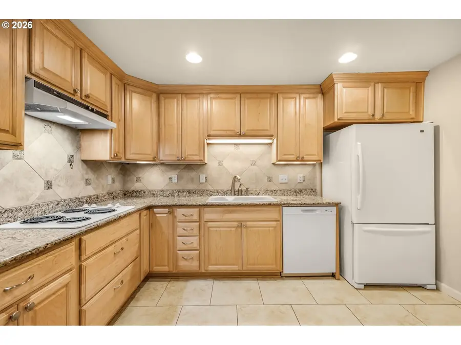 4460 SW Scholls Ferry Rd #3, Portland, OR 97225 - #3