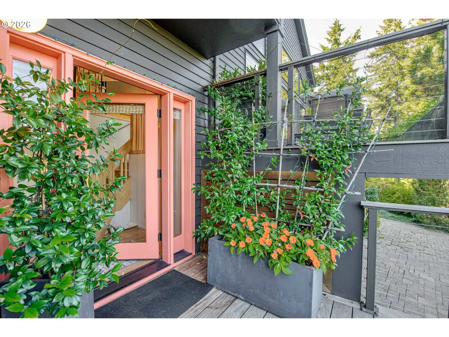 1322 Glenmorrie Dr, Lake Oswego, OR 97034 - #2