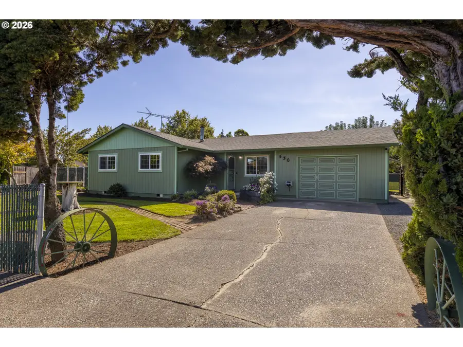 530 SW Ponderosa Ct, McMinnville, OR 97128 - #3