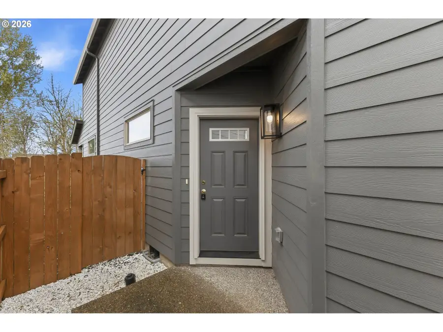 7036 N Montgomery Way, Ridgefield, WA 98642 - #2