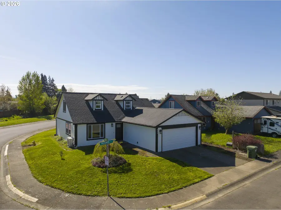 860 Peckner St, Gervais, OR 97026 - #3