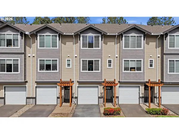 10525 NE Cedar Falls Loop, Hillsboro, OR 97006