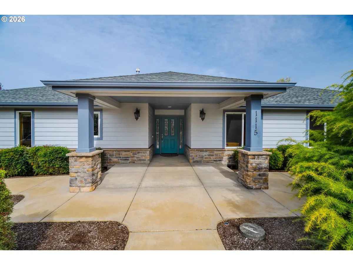 1115 Skookum Dr, Silverton, OR 97381 - #1