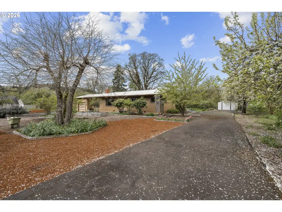 8775 Fort Hill Rd, Willamina, OR 97396 - #2