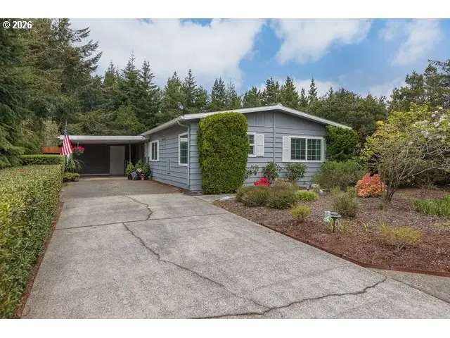1600 Rhododendron Dr, Florence, OR 97439 - #1
