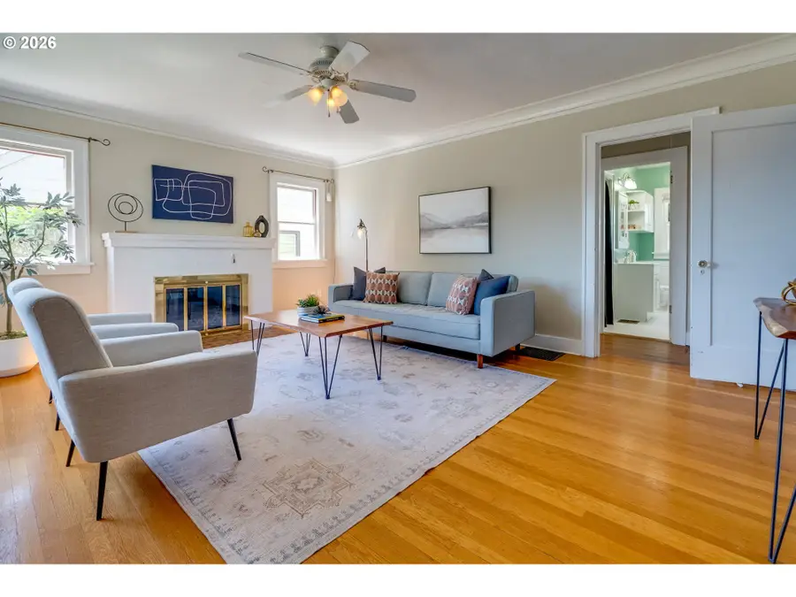 405 SE 85th Ave, Portland, OR 97216 - #2