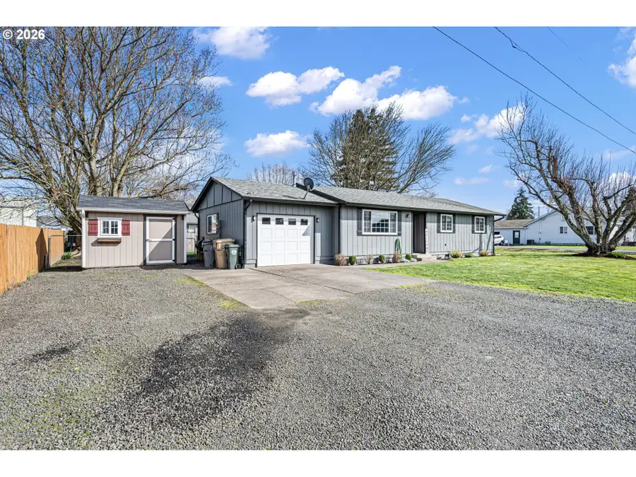 86 E 2nd St, Halsey, OR 97348 - #2