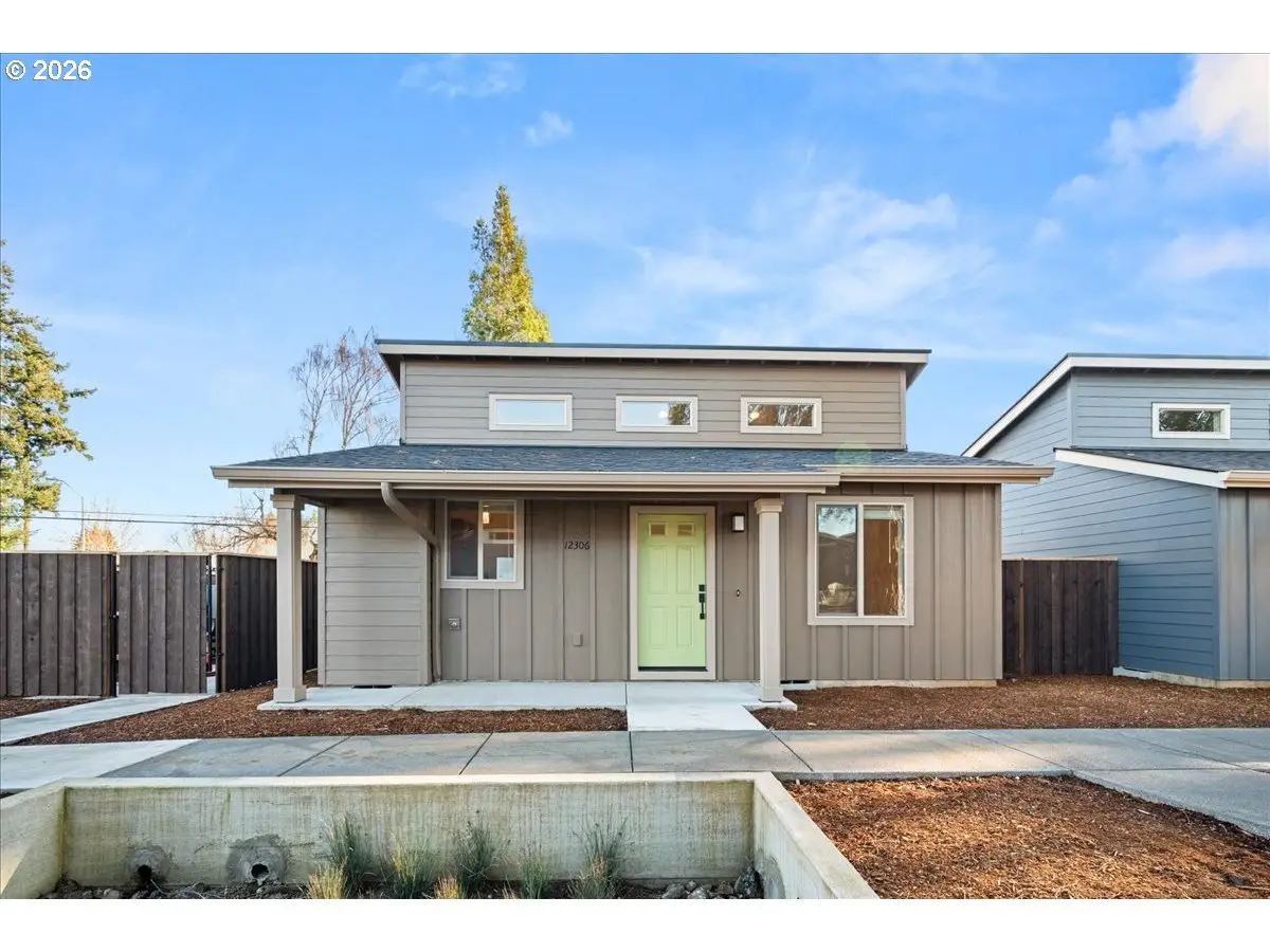 12306 Meadowlawn Dr, Oregon City, OR 97045 - #1