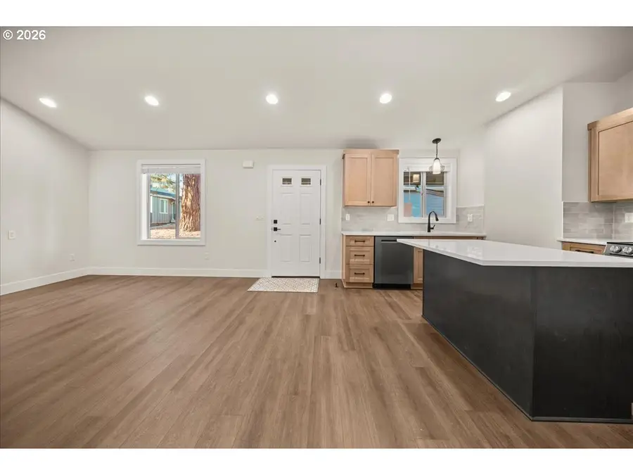 12306 Meadowlawn Dr, Oregon City, OR 97045 - #3