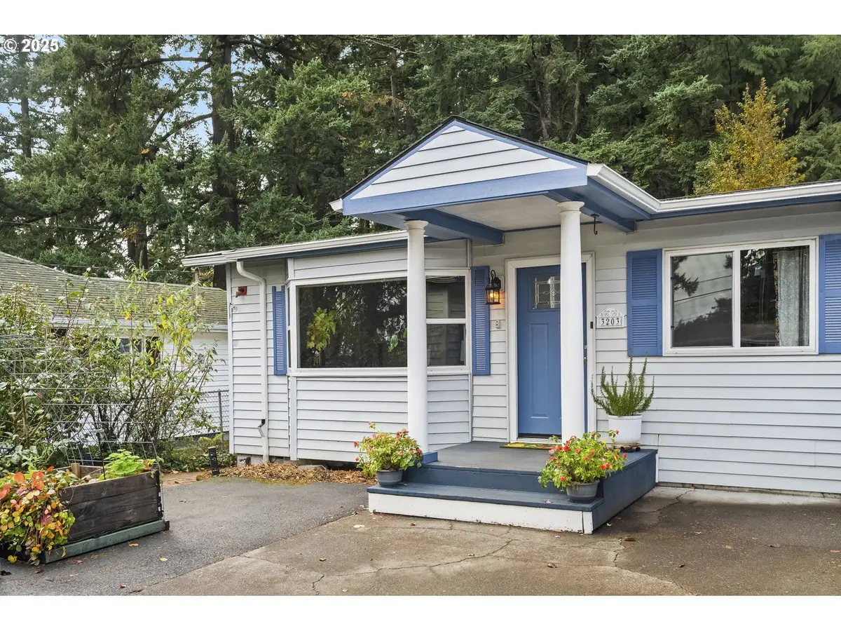 3203 SE 109th Ave, Portland, OR 97266 - Image #1
