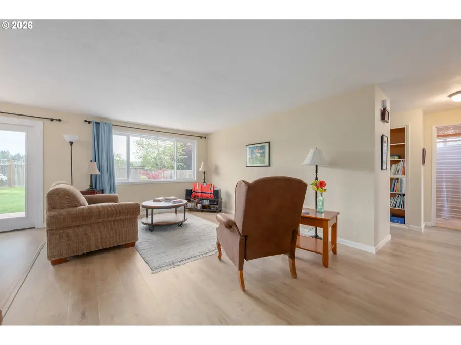 2154 Princeton Dr, Eugene, OR 97405 - #3