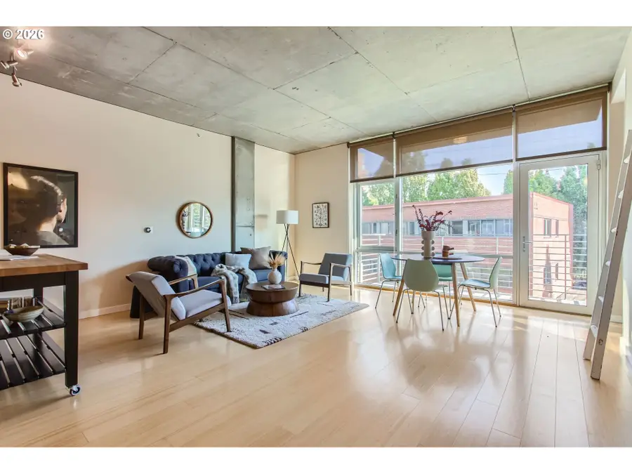 1234 SW 18th Ave #303, Portland, OR 97205 - #2