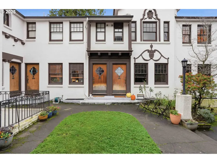 2250 NE Flanders St #3, Portland, OR 97232 - Image #3