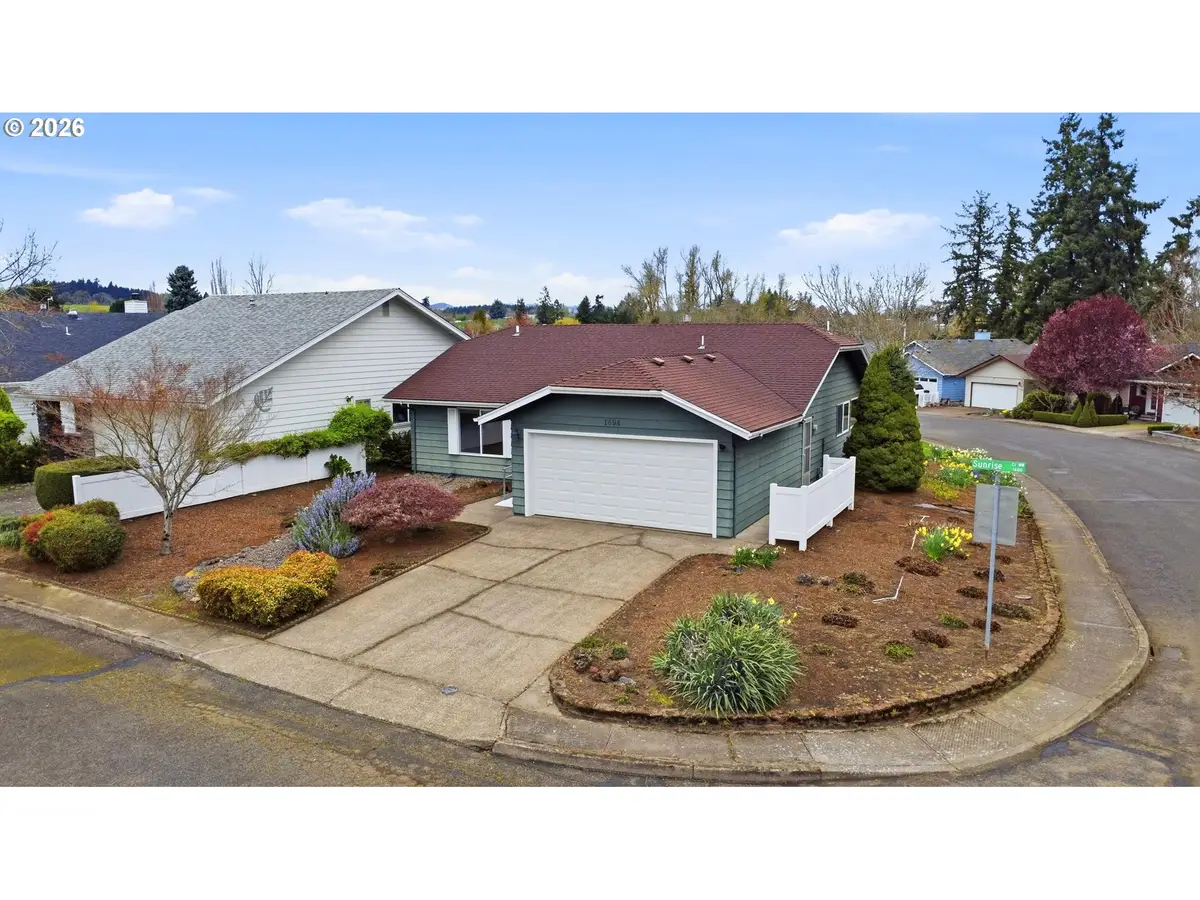 1694 Sunrise Cir Nw, Salem, OR 97304 - #1