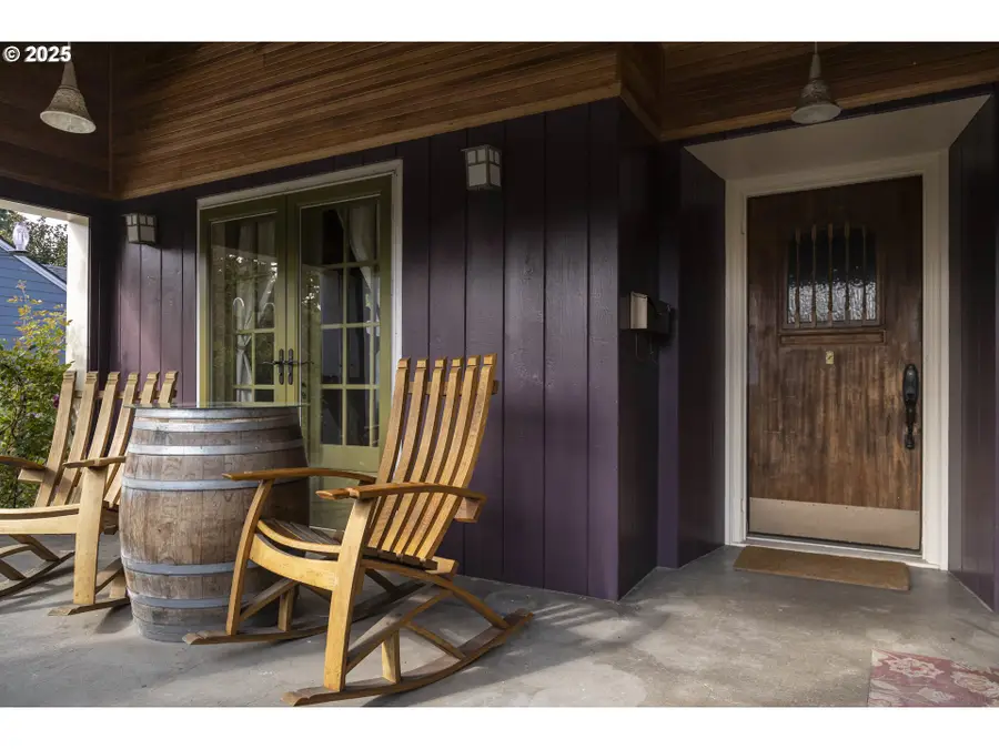 323 SE Cowls St, McMinnville, OR 97128 - #3