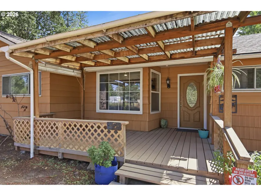 25804 Wiggins Ln, Veneta, OR 97487 - #2