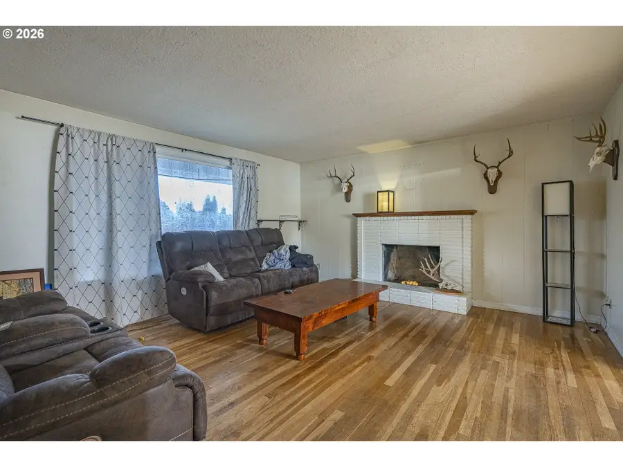 4744 Nina Ave Se, Salem, OR 97302 - Image #2