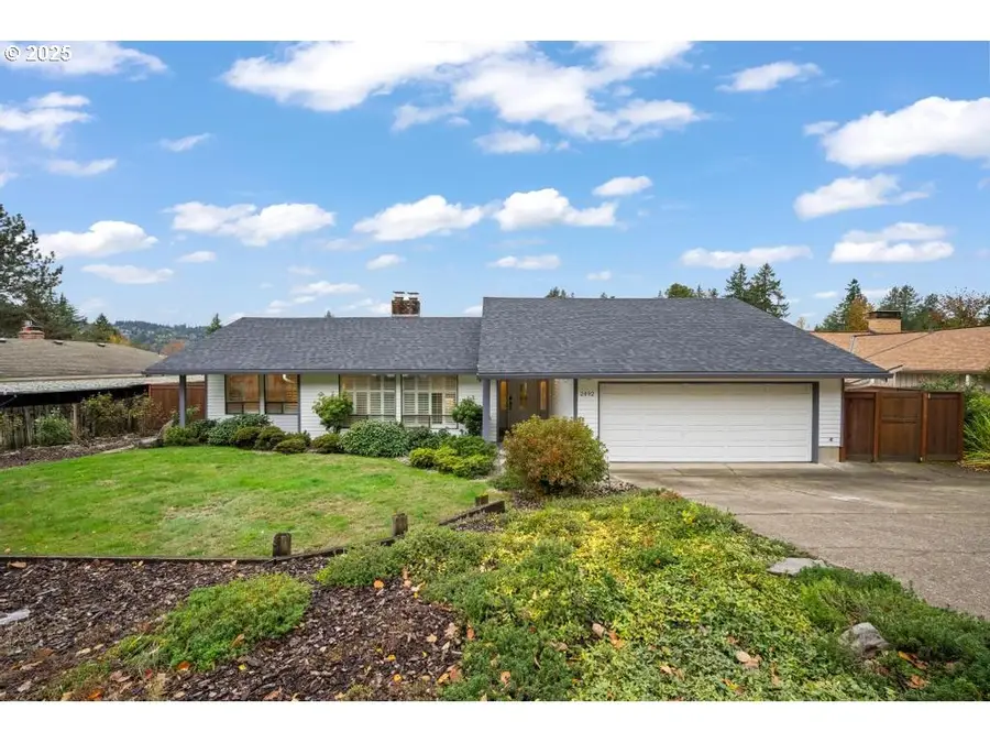 2492 Donegal Ct, West Linn, OR 97068 - Image #3