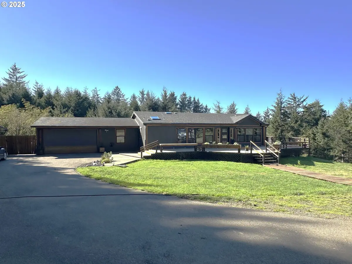 97450 Kadora Ln, North Bayside, OR 97459 - Image #1