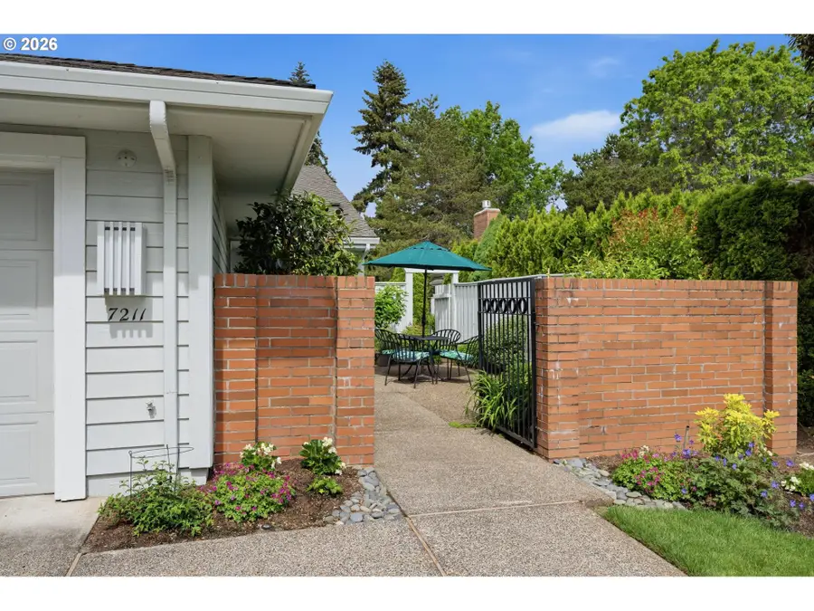 7211 SW Lake Bluff Ct, Wilsonville, OR 97070 - #2