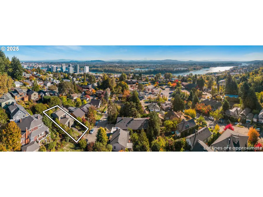 201 SW Bancroft Ct, Portland, OR 97239 - Image #3