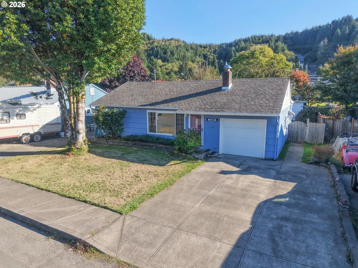 2600 Gardens Ave, Reedsport, OR 97467 - #1