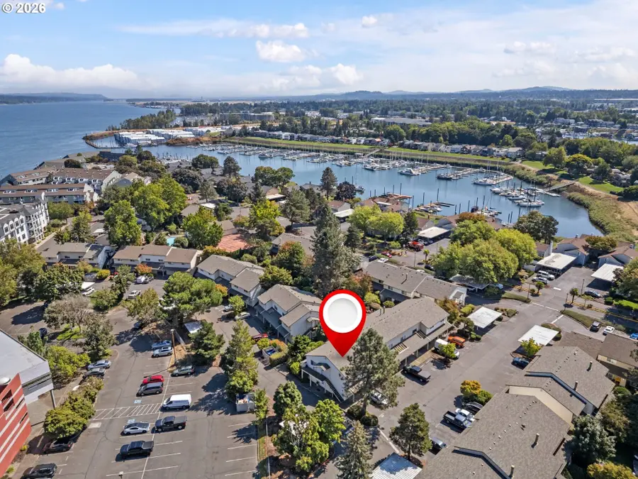 451 N Hayden Bay Dr, Portland, OR 97217 - #2