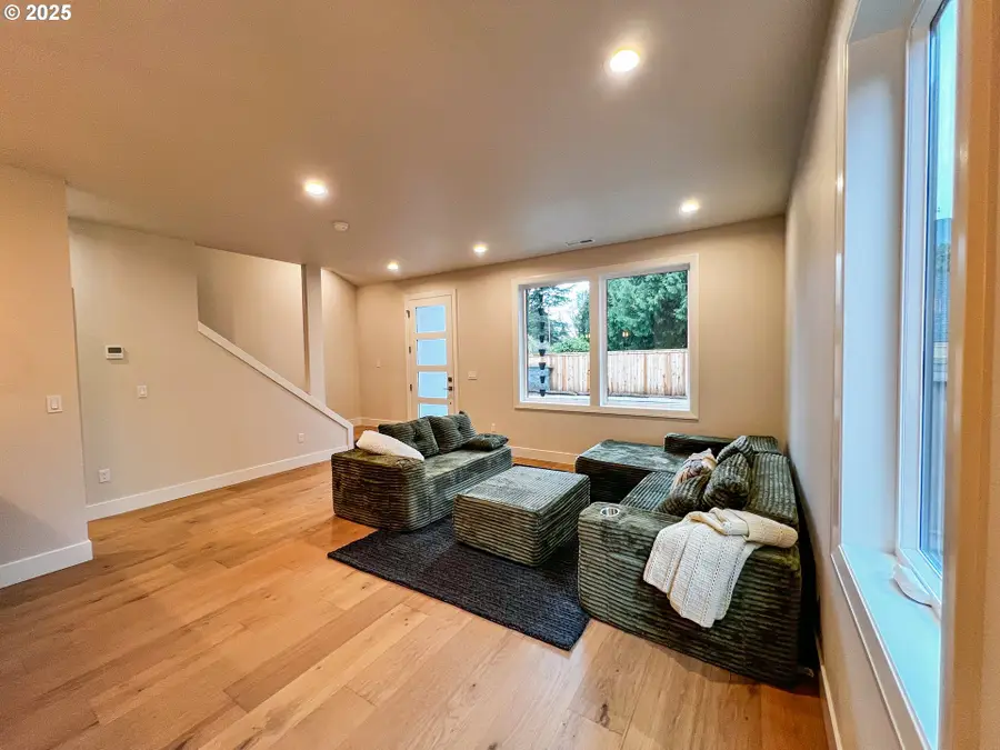 6906 SE Brooklyn St, Portland, OR 97206 - Image #3