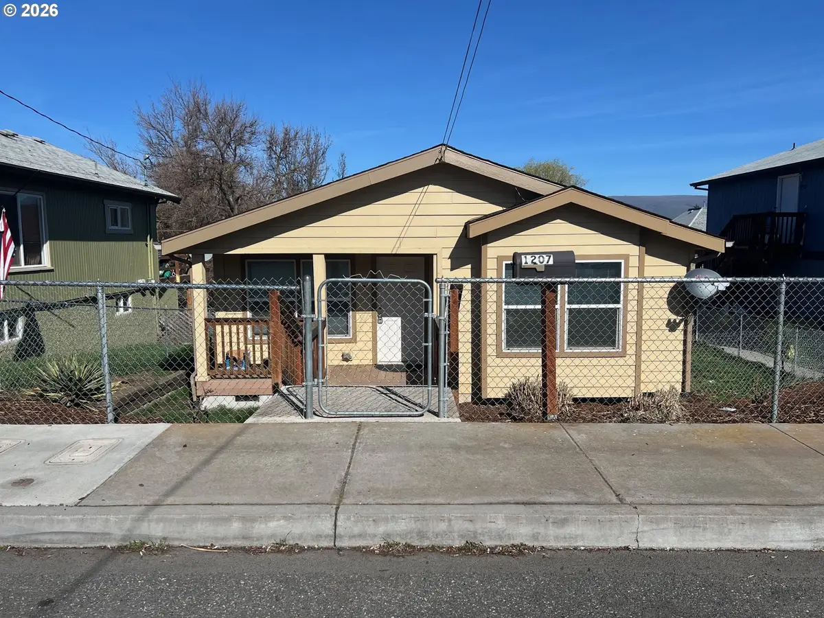 1207 E 10th, The Dalles, OR 97058 - #1