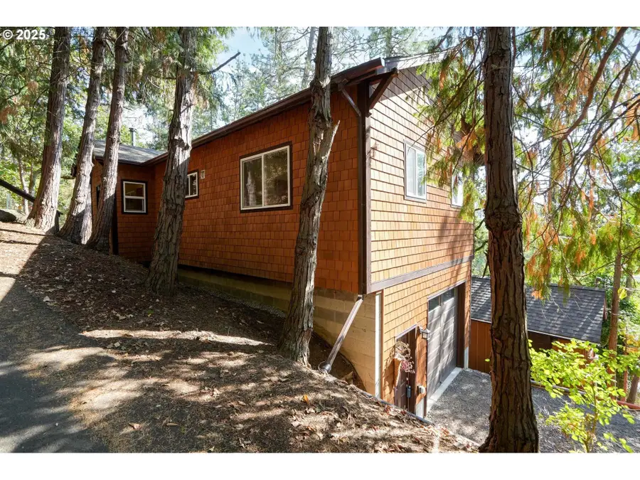 311 Spaulding Ave, Brownsville, OR 97327 - Image #2