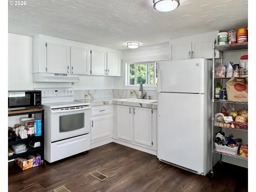5170 Grand Ave #31, Florence, OR 97439 - #3