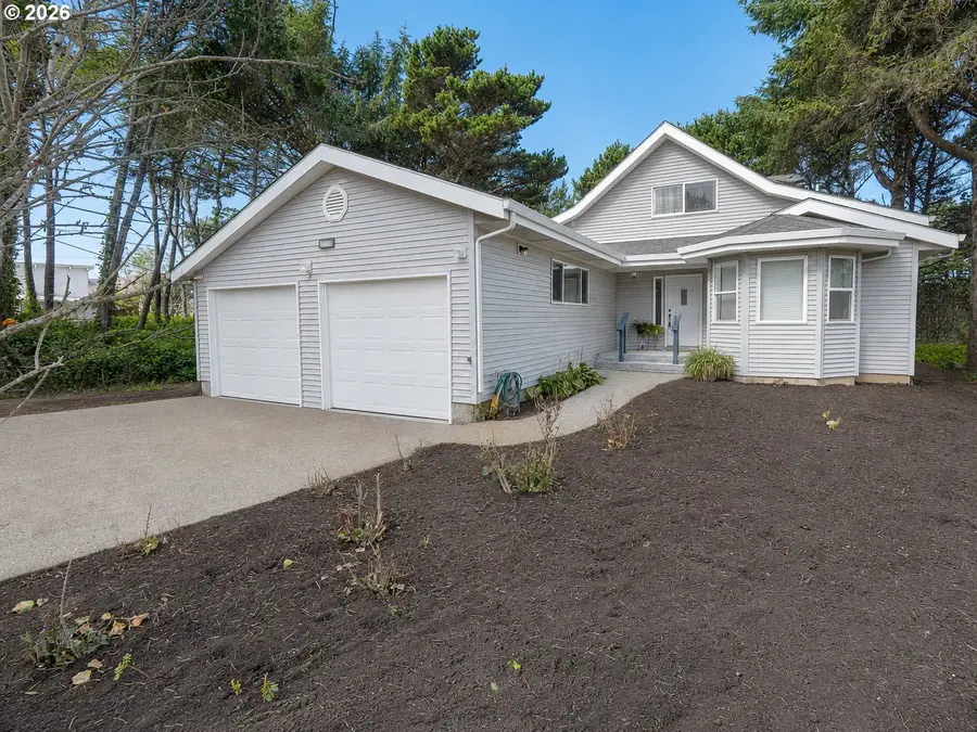 6765 Glen Ave, Lincoln Beach, OR 97388 - #2