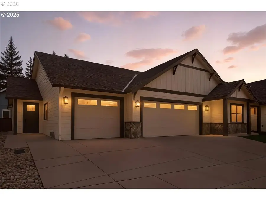 2405 NW 68th St, Vancouver, WA 98665 - #2