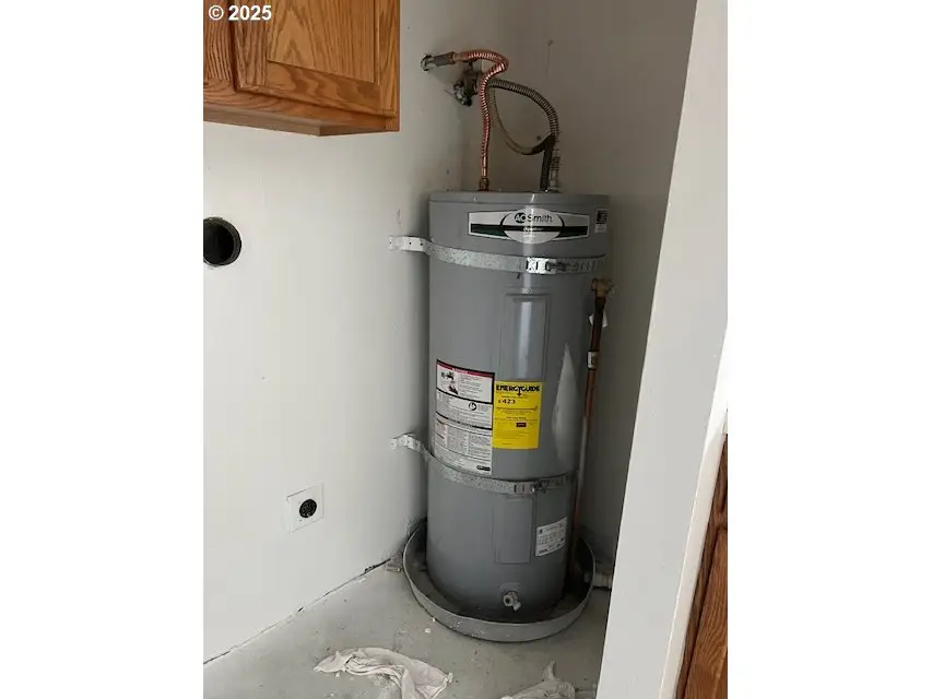 19805 SW Rock Rd, Beaverton, OR 97003 - Image #2