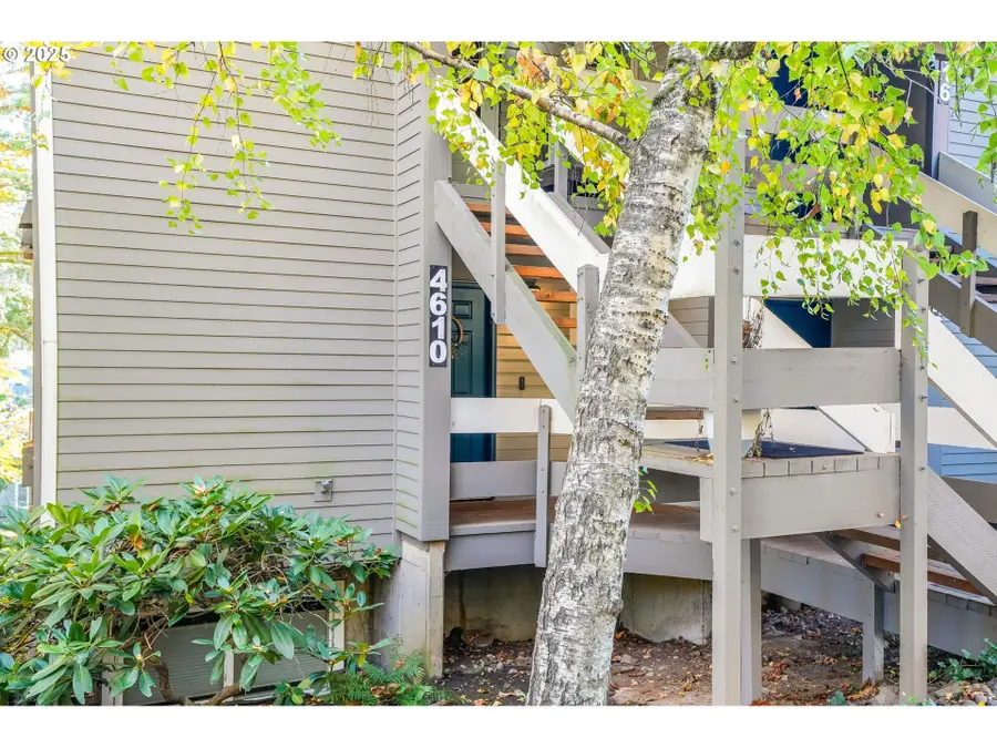 4610 Lower Dr, Lake Oswego, OR 97035 - Image #3