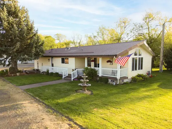812 Courtney Ln, Summerville, OR 97876